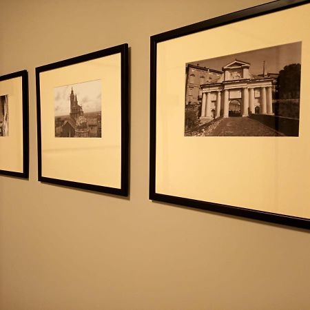 "A Casa Di Giacomo" Luxury Rooms Con Aria Condizionata แบร์กาโม ภายนอก รูปภาพ