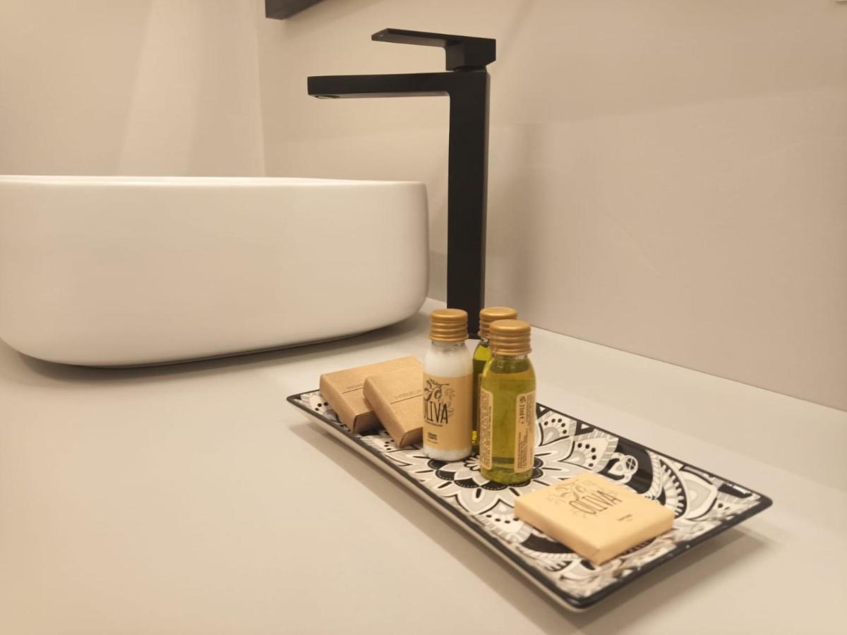 "A Casa Di Giacomo" Luxury Rooms Con Aria Condizionata แบร์กาโม ภายนอก รูปภาพ