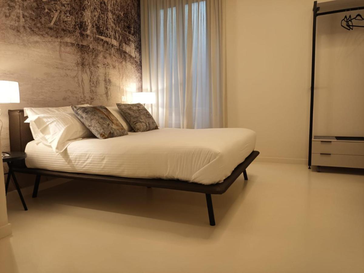 "A Casa Di Giacomo" Luxury Rooms Con Aria Condizionata แบร์กาโม ภายนอก รูปภาพ